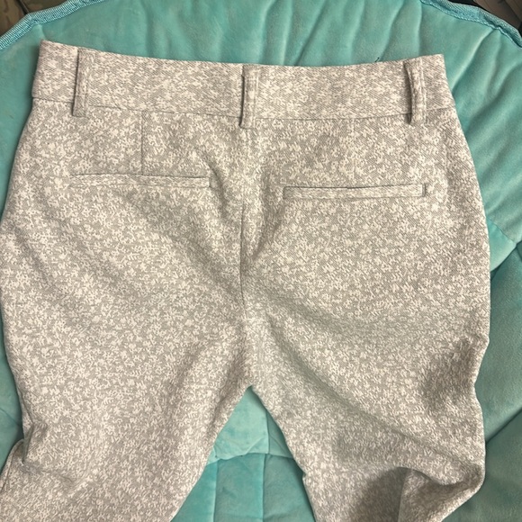 Light gray slacks - Picture 4 of 4